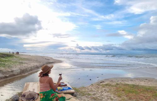 Studio pé na areia com 2 quartos, sala e cozinha - Foto 29