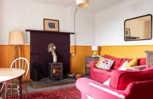 Red Cottage - Photo 8