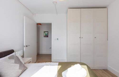 Stunning Top Floor Apartment 3 Bedrooms Heart of London - Foto 29