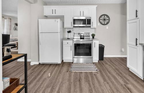 Serene Corner Cottage with Hot Tub home - Foto 11