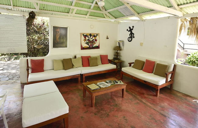 Las Mariposas - Foto 2