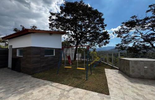 Sítio com 2 Piscinas em Arujá - Foto 13