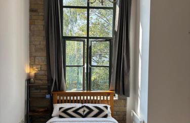 Stylish 3-Bedroom Mill Conversion near Leeds - Foto 7