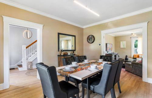 Modern Oakley Retreat - King Bed - Free Parking - Centrally Located - Foto 3