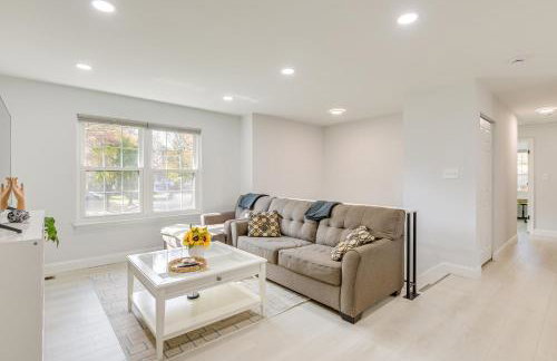 Near Top Attractions Deck Dining at Severn Home! - Foto 5