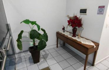 1 Apto em Canasvieiras 2 quadras mar e no centro edf camila - Foto 20