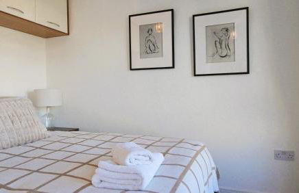 Kings Reach Slough nr Legoland and Ascot Stylish Homely House Sleeps Eight - Foto 37