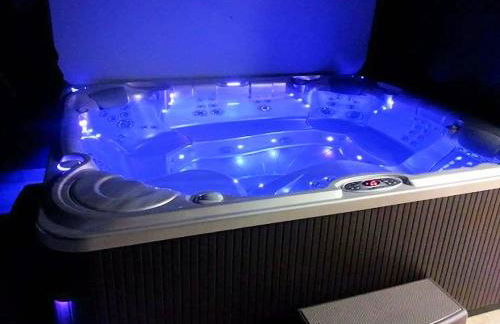 Shropshire Lodges - Romantic Luxury Hot Tub Breaks - Foto 40