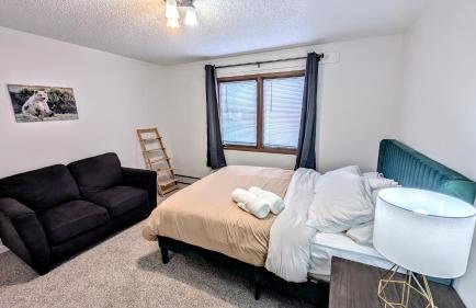Spacious Downtown 2-bdrm Apartment - Photo 71