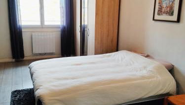 T3 Bron, limite Lyon 3e. Proche périphérique, hôpitaux et transports. - Photo 4