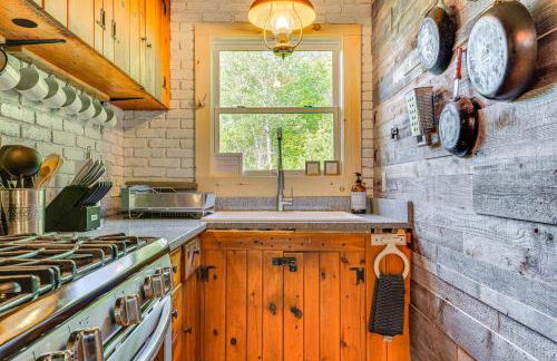 Pet-Friendly Wilmington Retreat with Hot Tub! - Foto 10