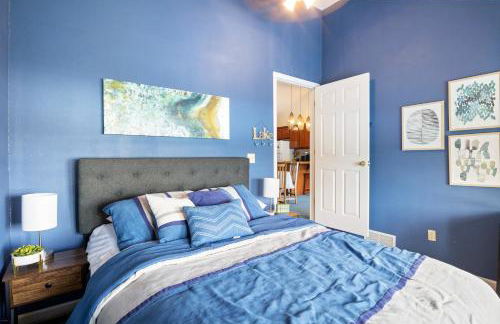 Pet-Friendly Lakefront Home in a Quiet Cove w/ Netflix, Outdoor Seating, Boat Slip - Foto 25