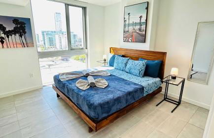 Contemporary Comfort Rooftop Views & Full Kitchen - Foto 31