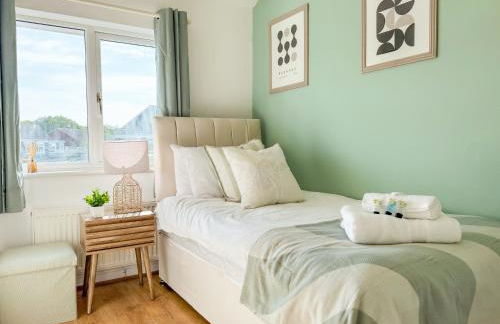 Raygill LT 4 Bedroom House By Furnished Accommodation - Private Parking - Perfect For Families & Contractors - Foto 33