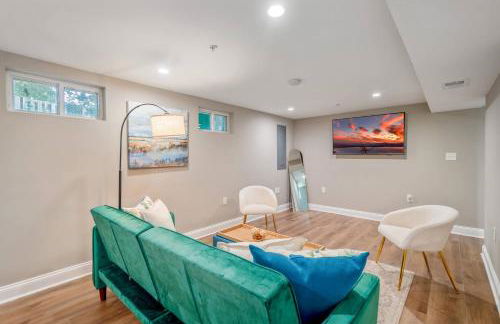 Walk to the stadium, downtown, West St - close to everything - Foto 29