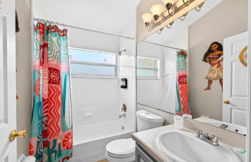 Entire Disney Retreat Home minutes from Disney, Shopping, and Restaurants 4br,2ba,7beds sleeps 10 - Foto 27