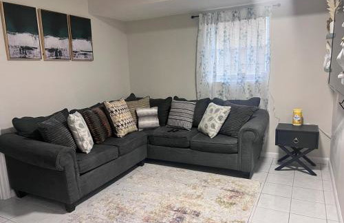 Haven 2 Bedroom by EWR airport - Photo 16