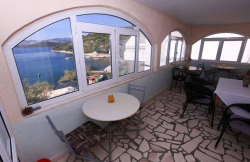 Robinson Dora - Foto 54