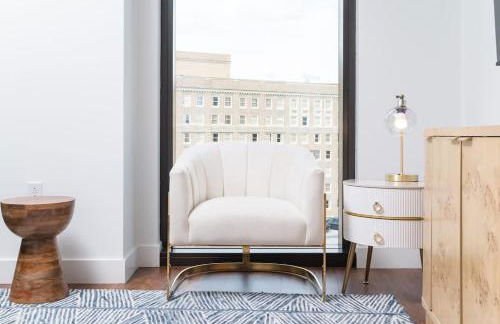 Back-Bay 2BR Condo w Roof top Gym Parking - Foto 7