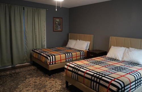 Stylish 4BR Prime Location Close to All! - Foto 48