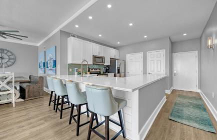 Shoreline Towers 2124 - Completely Renovated Luxury 3 Bedroom Beach Front Condo in Destin! - Foto 10