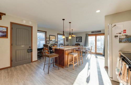 Cozy Clear Lake Home - Walk to Town and Boat Dock! - Foto 7