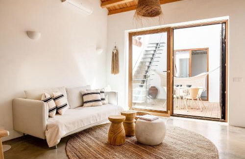 BnB Homes Modern Cozy Townhouse with 2 bedrooms and patio in the Old Town - Photo 22