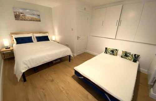 Redhill Town Centre Garden Flat - Foto 13