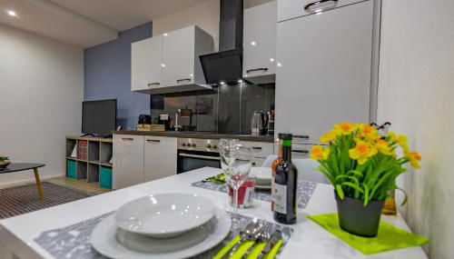 HANNIBAL - Design Studio-Apartment Tulpe 9, Parkplatz, Küche, HighSpeed-WLAN - Photo 4, stove, dishwasher