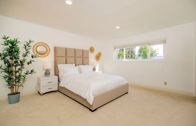 Serene Retreat With Modern Comforts in San Gabriel - Foto 14