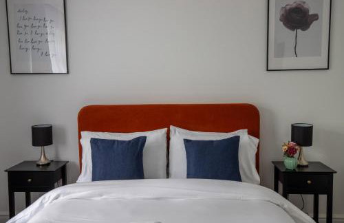 Modern Detached 4-Bedroom 2-Bath Home, Guildford - Foto 9