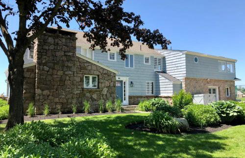 Direct Waterfront 4 Bedroom Beach House With Stunning LI Sound Views & Private Beach - Foto 2