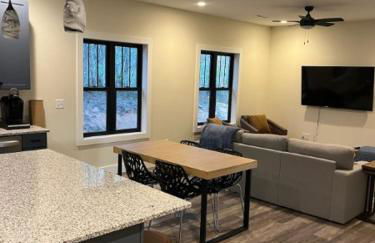 Private Mountain Getaway in Little River Valley - Foto 6