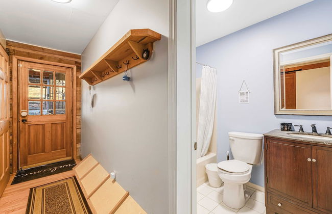 Red Cedar by Avantstay Cabin w/ Hot Tub + Views! - Foto 9