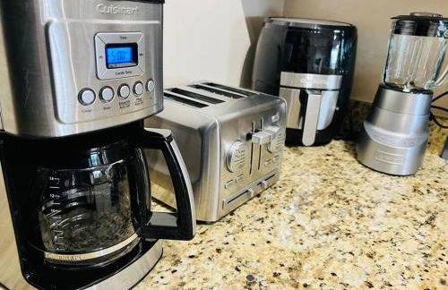 Beach House Getaway - 2 & 2-5 Villa - OS Slip-Ramp-Pkg - Photo 10