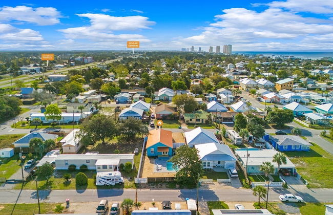 Sunshine House! 3BR 2BA Sleeps 9! Your Perfect Retreat for Comfort and Style - Foto 46