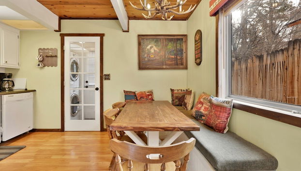 Crazy Bear Cabin#2287 - Foto 4, Essbereich im Zimmer