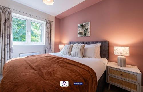 Last-Minute Escapes ! Summer Days l RTM Stay l 4 -Bed House By Finesse Stays Short Lets & Serviced Accommodation Wakefield With Parking, Contractors - Foto 33