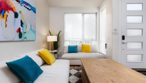 Lux Townhome With Parking and Rooftop Putting Green - Foto 2