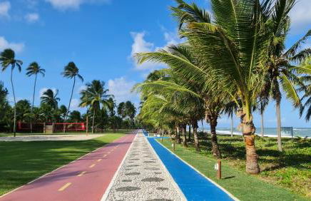 Apartamento espetacular na MELHOR praia da Bahia, GUARAJUBA é uma das únicas praias com selo azul do Brasil -Luxo, lazer, diversão e tranquilidade! Projetado para que você tenha a melhor experiência em hospedagem - Condominio tipo resort, o mais procurado - Foto 7