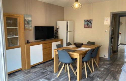 F3 lumineux avec terrasse, garage, clim et ascenseur à 500m du centre et 800m des thermes - FR-1-703-85 - Foto 8