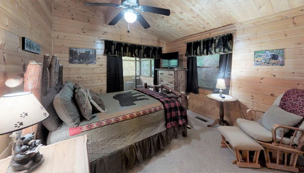 Creeksong Hollow 2 Bedroom Cabin by RedAwning - Foto 5, Habitación