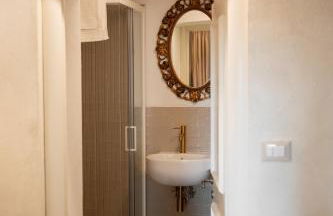 3 Bedrooms Old Town Secret Gem with Private Garden - Foto 50