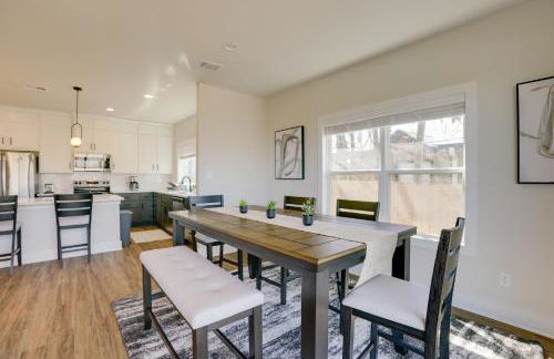 Walk to Restaurants Modern Escape Near Kyle Field - Photo 8