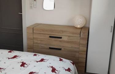 Gîte Papillon 6 à14 personnes - Jacuzzi - Foto 18