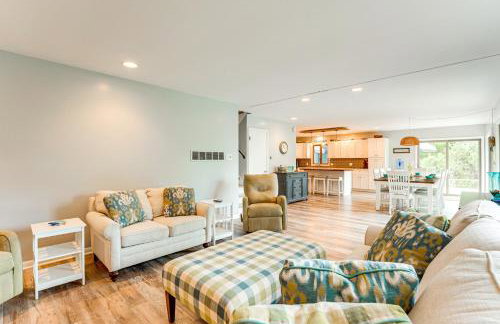 Walk to Semi-Private Beach Lake Michigan Getaway - Foto 6