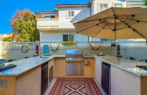 Bay View Dream Home - IndoorOutdoor Living, Rooftop & Steps to Bay - Foto 3