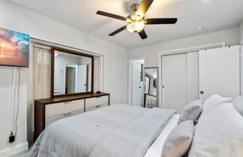 Tropical Getaway - Heated Pool & Patio Retreat - Foto 27