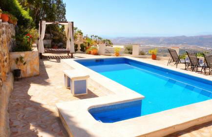 Villa Clara beautiful villa, heated pool, 10 min beach by Rentasunnyplace - Foto 2