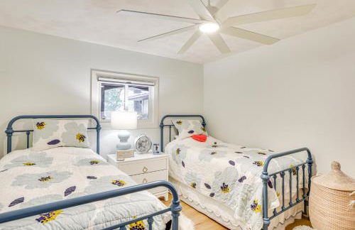 Lake Wisconsin Retreat with Dock Great for Groups! - Foto 18